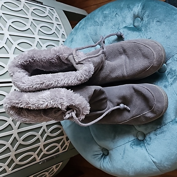 Suede Wedge Boots size 8 - Picture 5 of 10